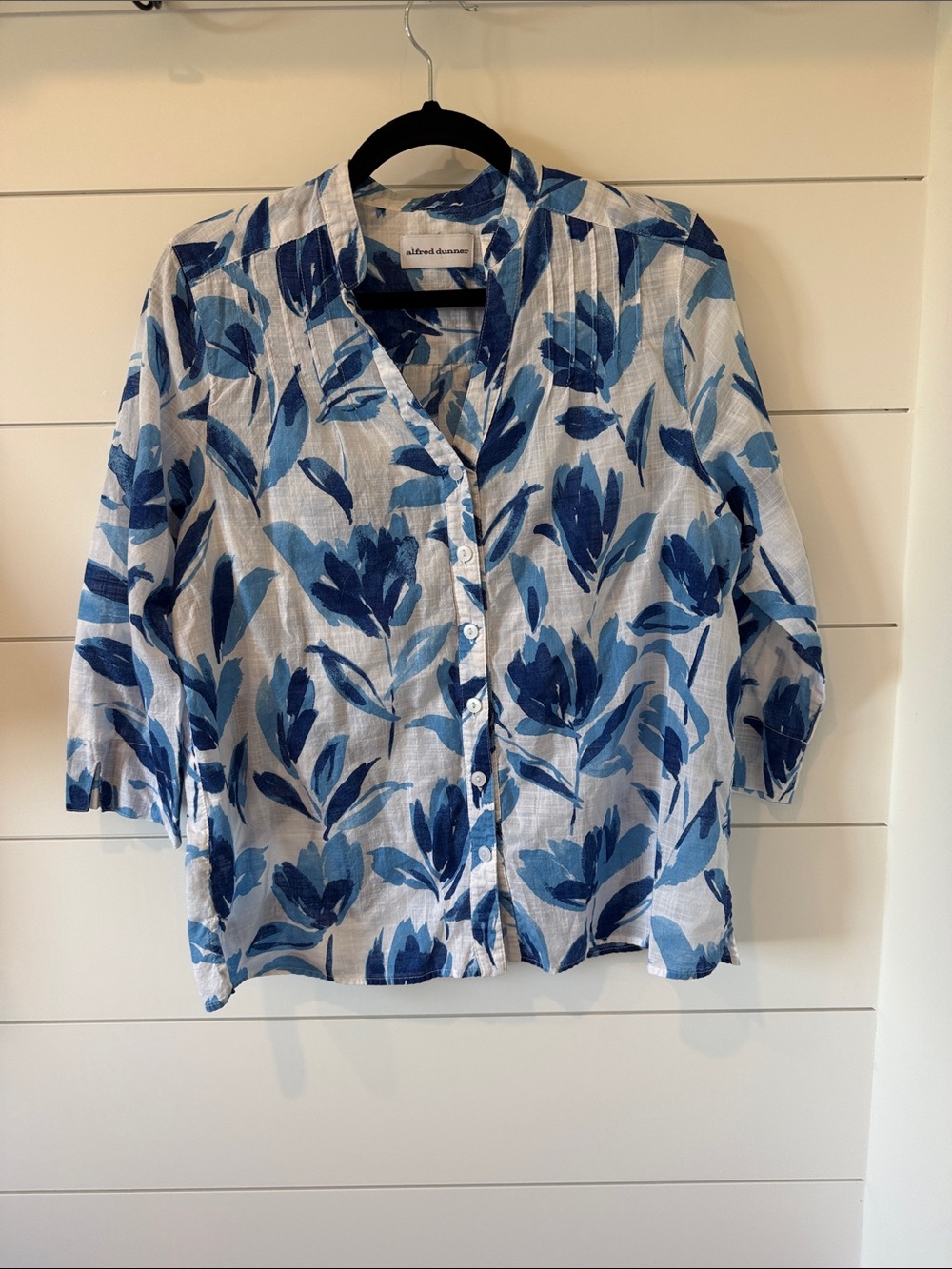 Alfred Dunner 100% Cotton White Button-Front Top with Blue Floral Print Size 12